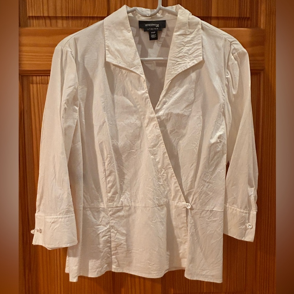 Jones Wear Cream Stretch Blouse